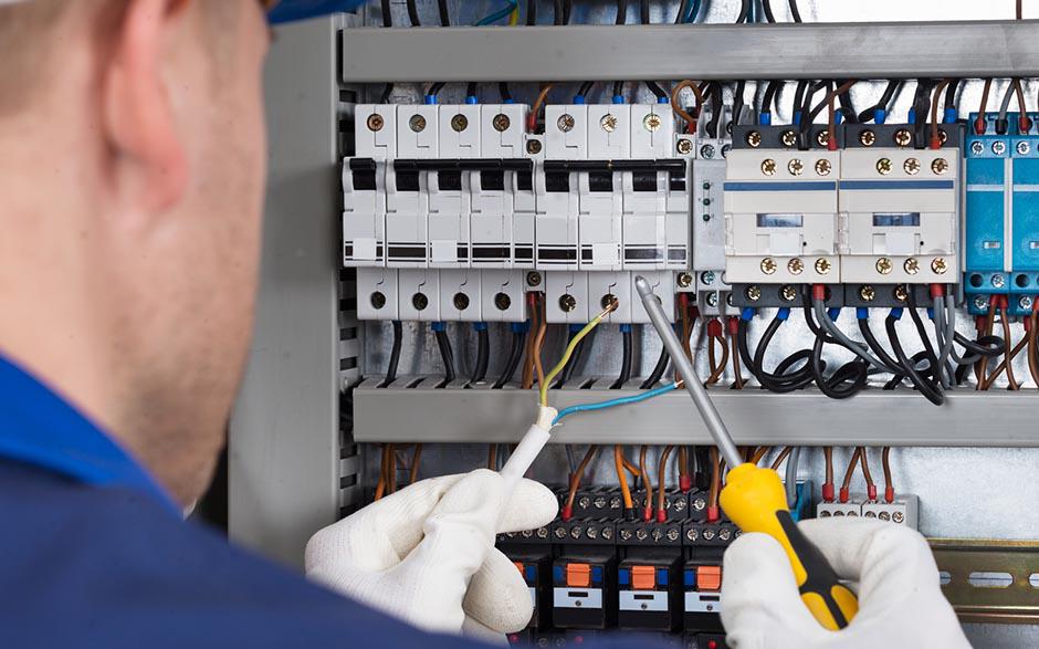 tarif d'un électricien Paris 11